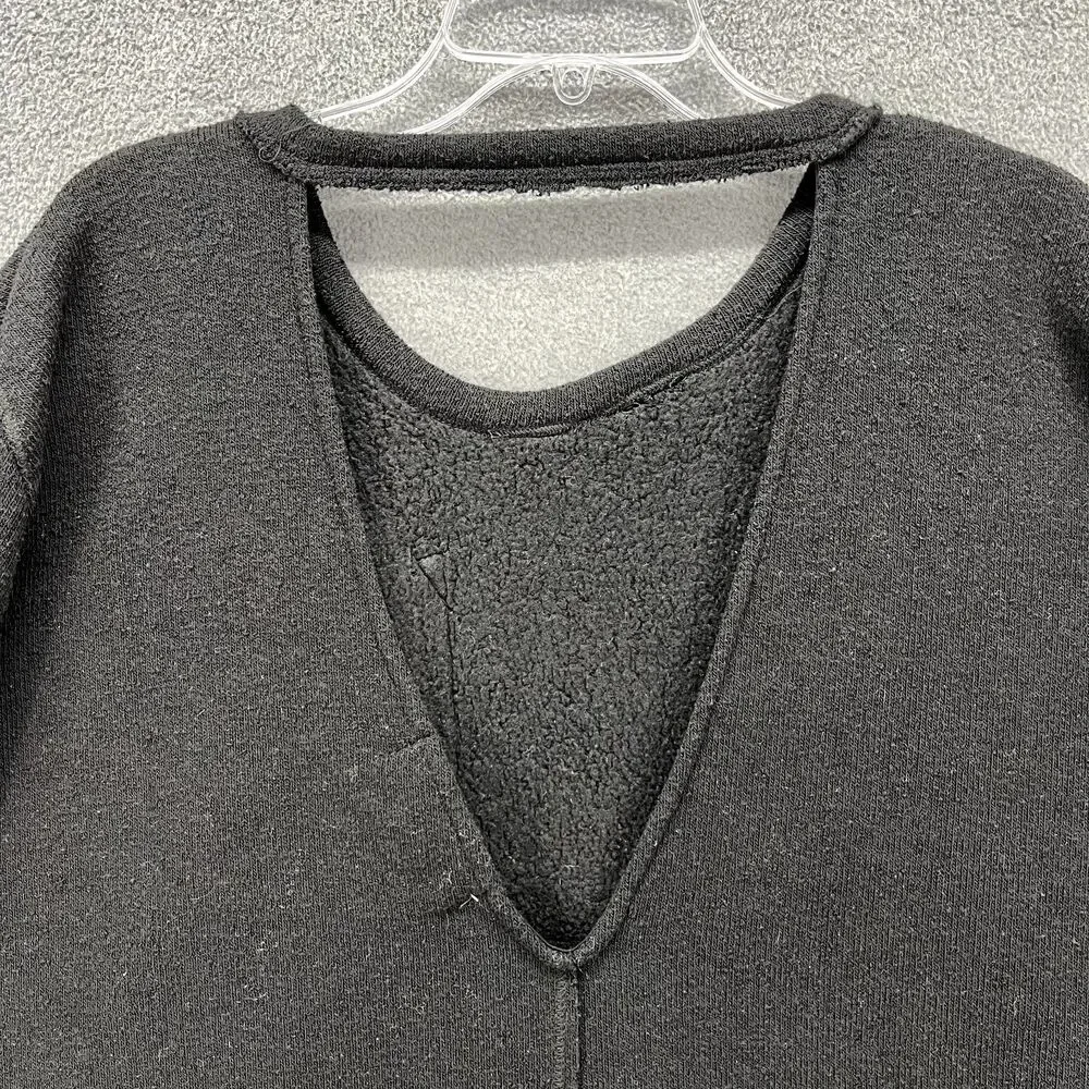 FP BEACH Sweater Womens XS Black Oversized key hole back‎ Free People pocket